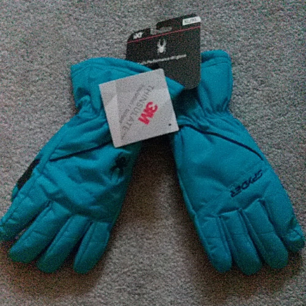 NWT  Ski Gloves
